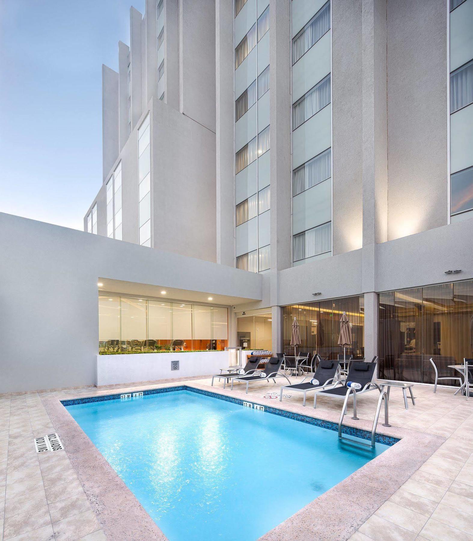 Courtyard By Marriott Saltillo Zewnętrze zdjęcie