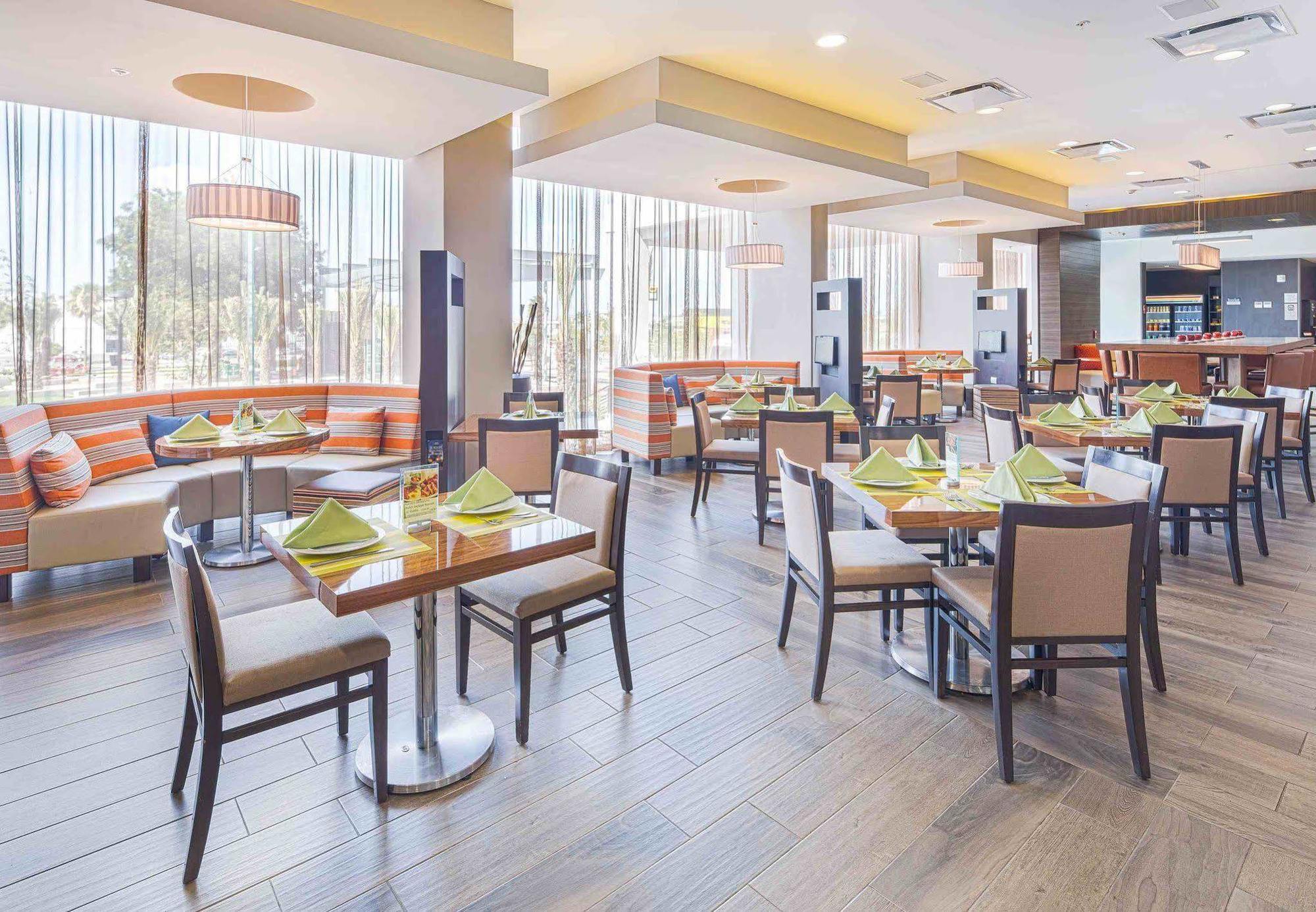 Courtyard By Marriott Saltillo Zewnętrze zdjęcie