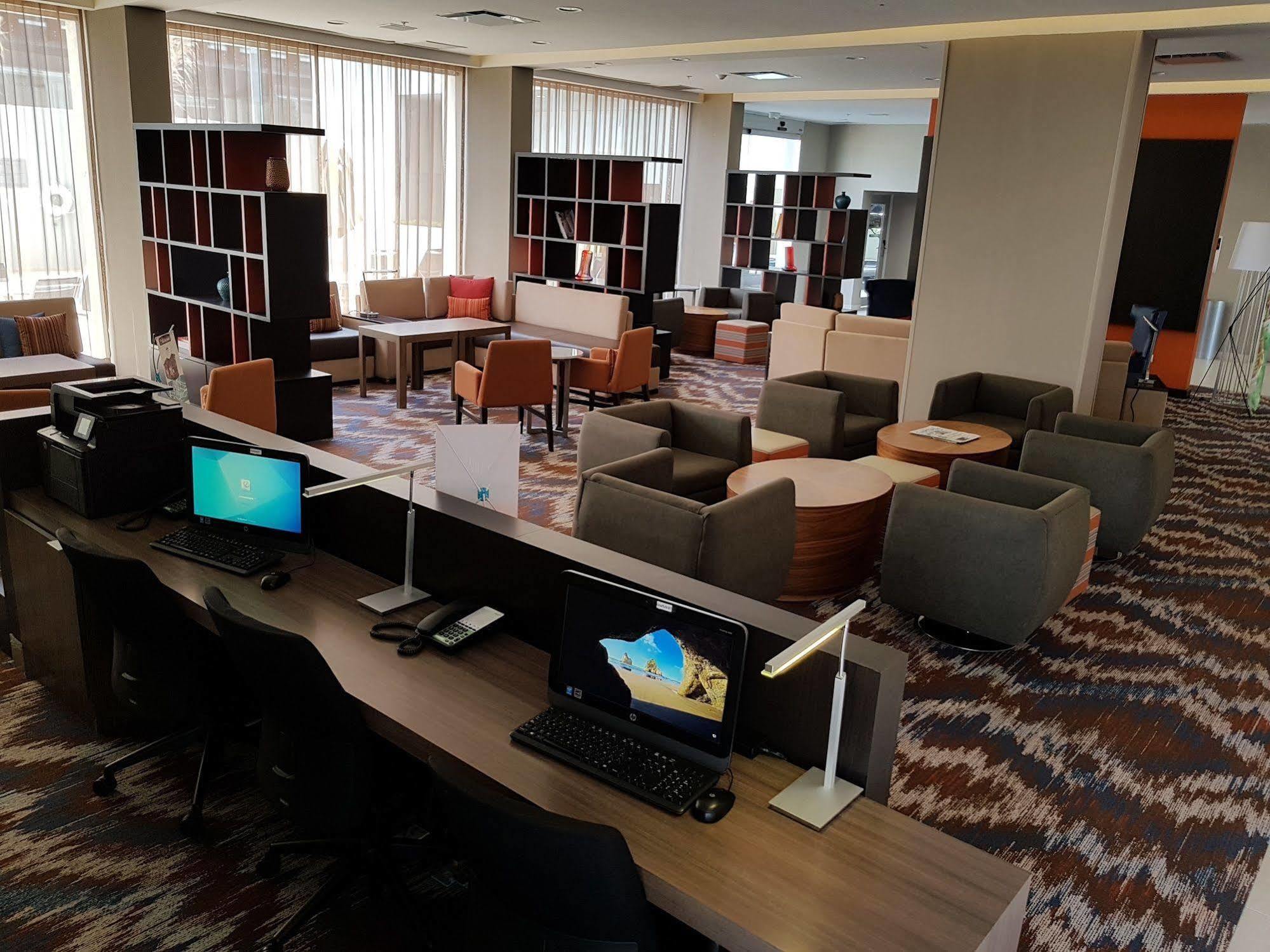 Courtyard By Marriott Saltillo Zewnętrze zdjęcie